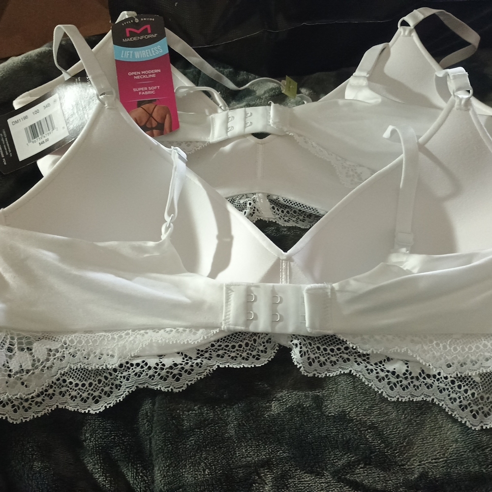 2 Pack NWT 34B Maidenform White Full-Coverage Lace Bras